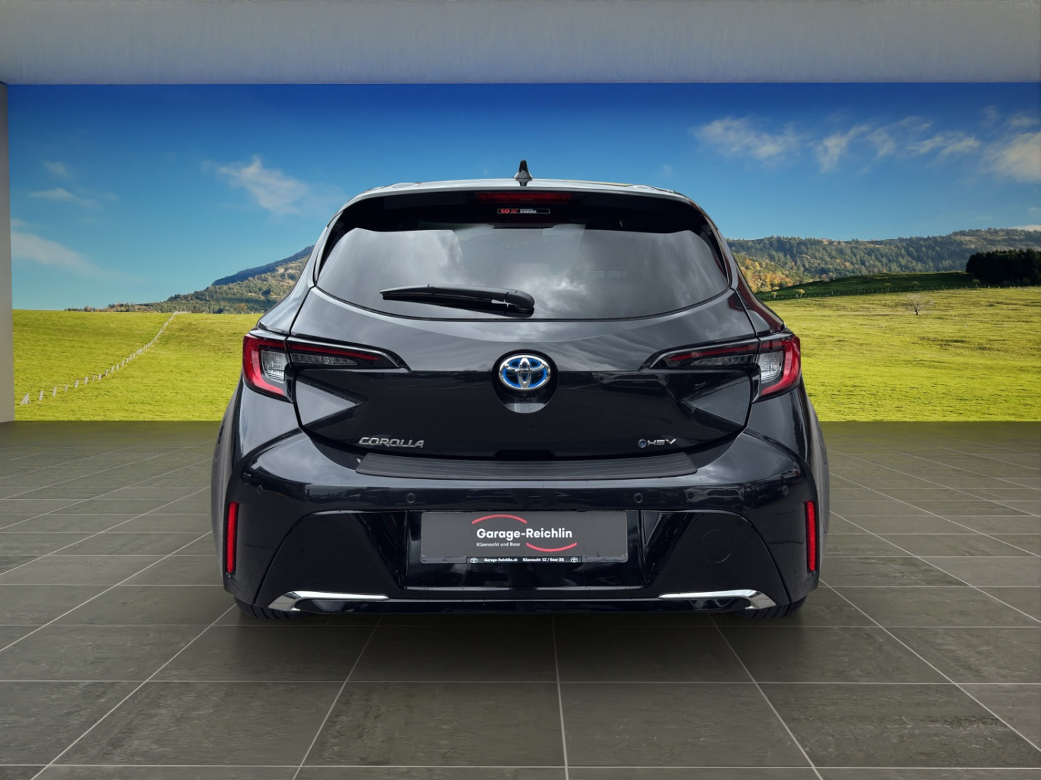 TOYOTA Corolla 1.8 HSD Trend