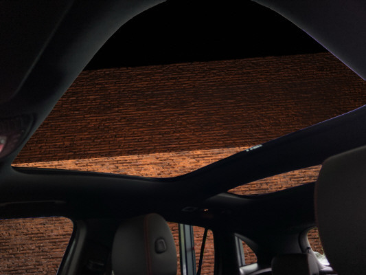 MERCEDES-BENZ EQA 350 4M Excellence