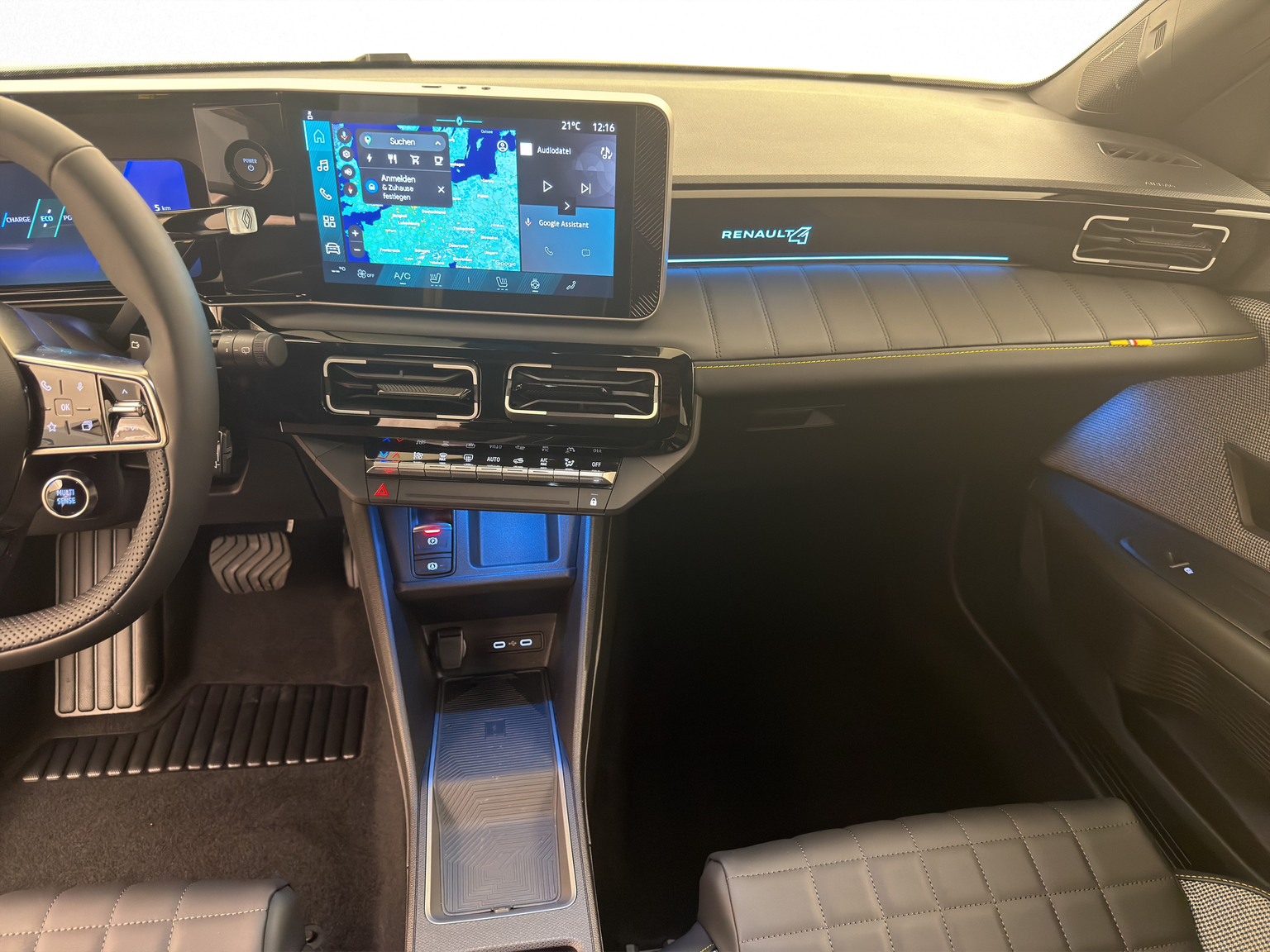 RENAULT R4 E-Tech Comfort Range plein