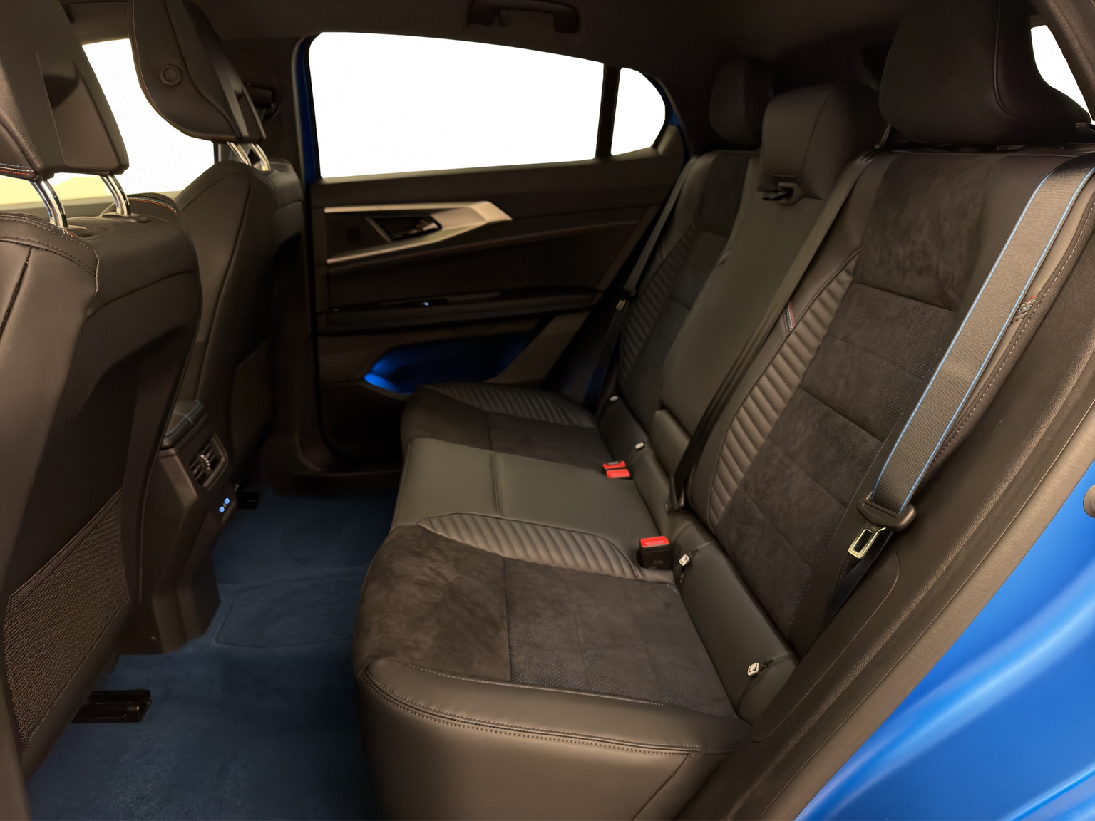 RENAULT Rafale 1.2 E-Tech Plug-in Ateliler Alpine 4x4