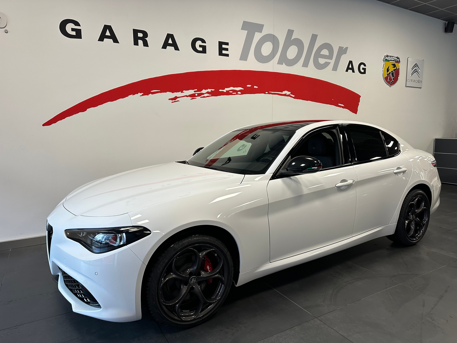 ALFA ROMEO Giulia 2.0 Tributo Italiano Q4 AT8