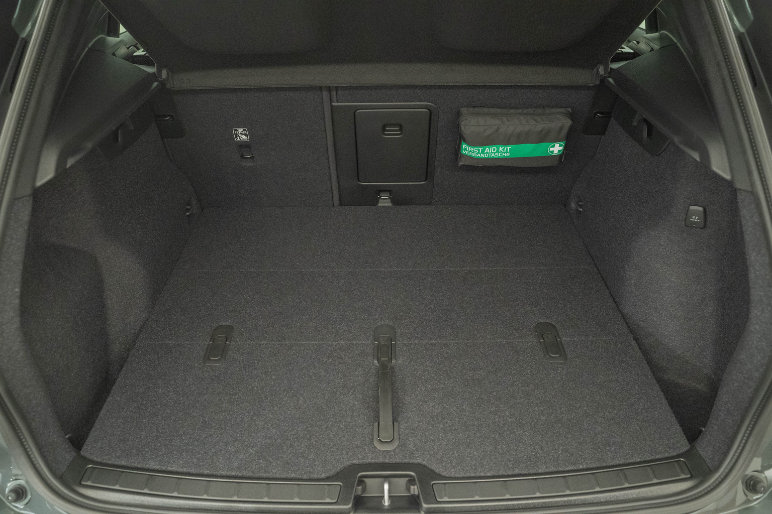 VOLVO XC40 2.0 B4 MH Plus Dark
