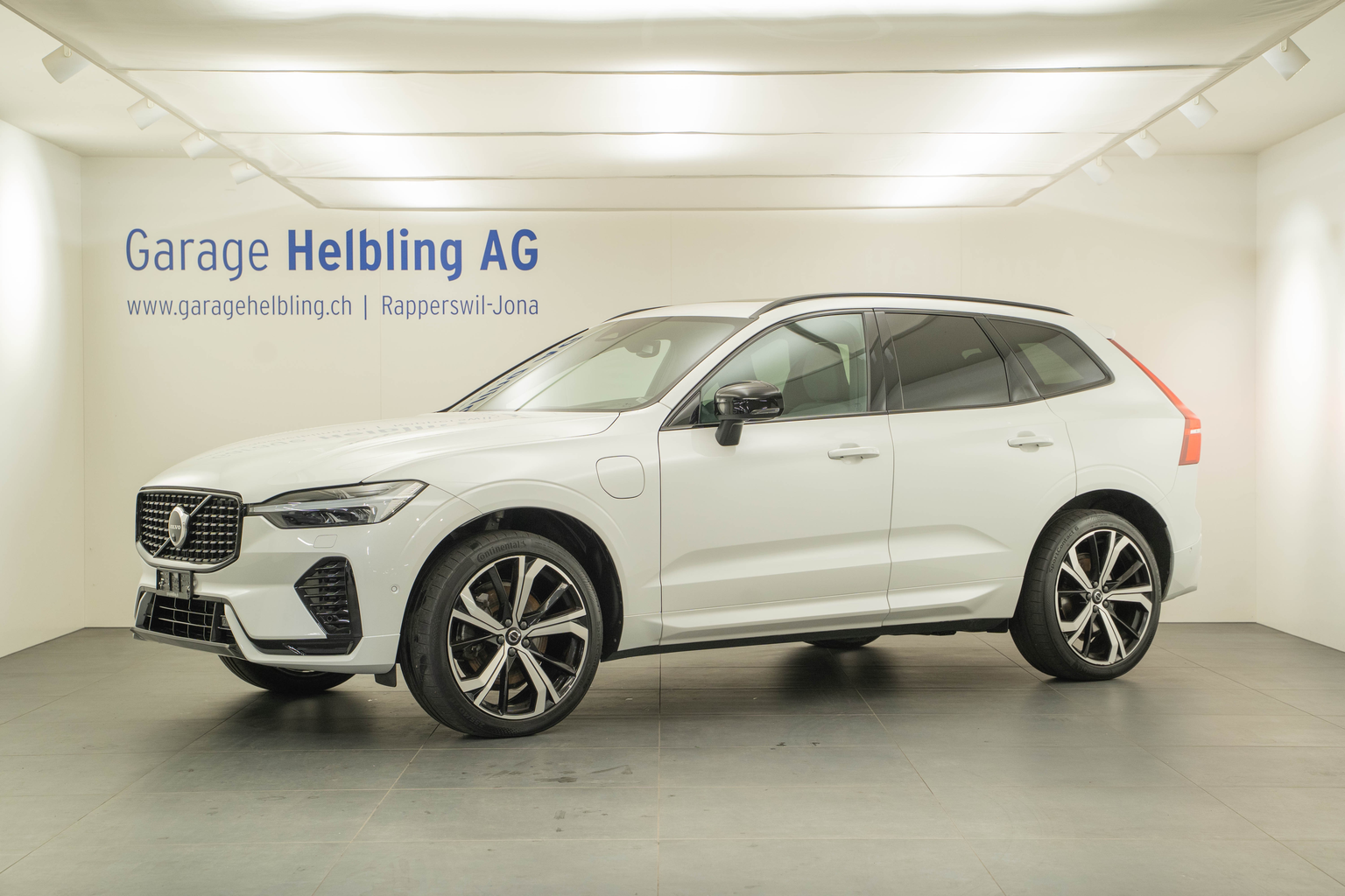 VOLVO XC60 2.0 T6 TE Ultimate Dark eAWD