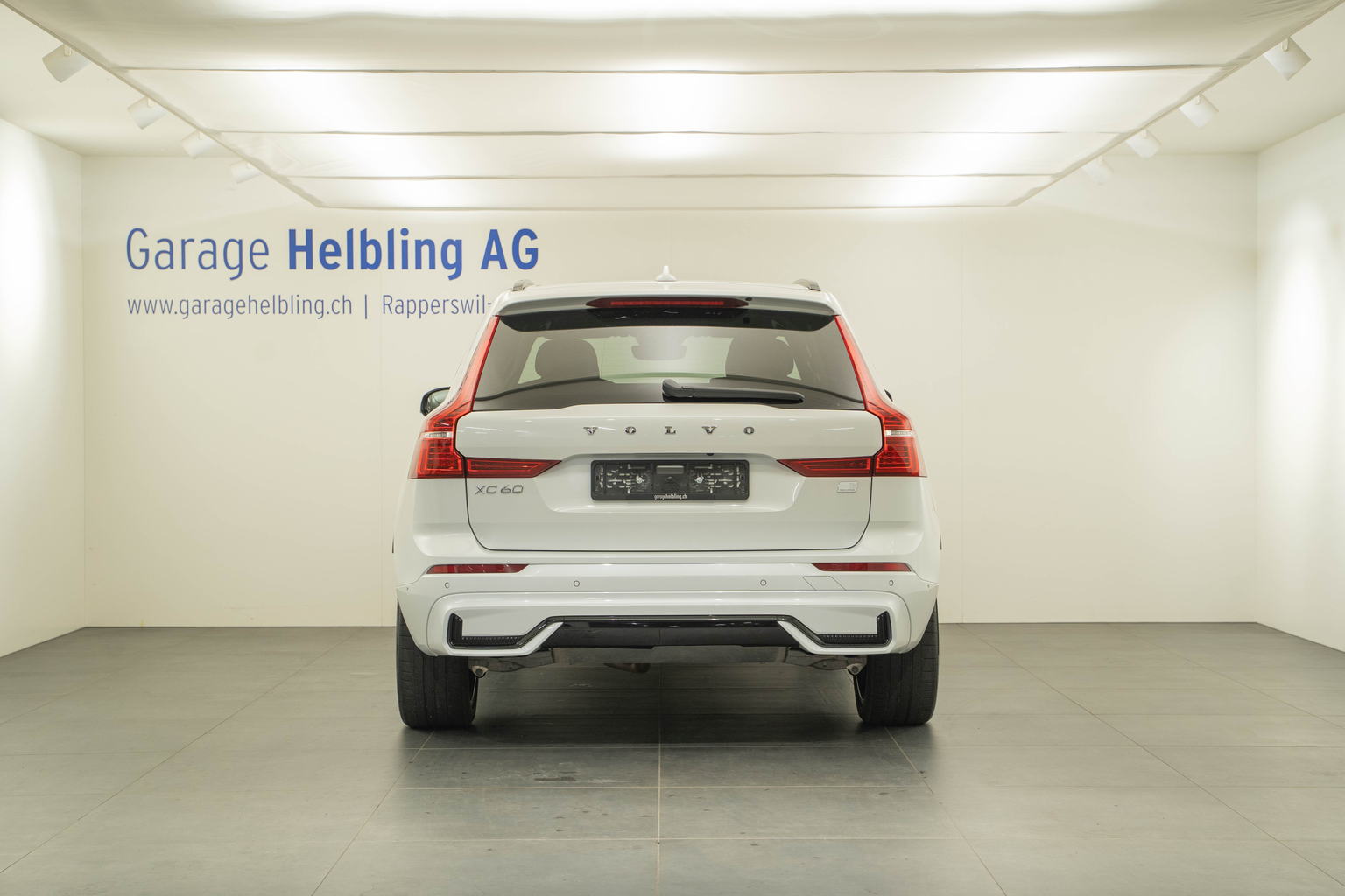 VOLVO XC60 2.0 T6 TE Ultimate Dark eAWD