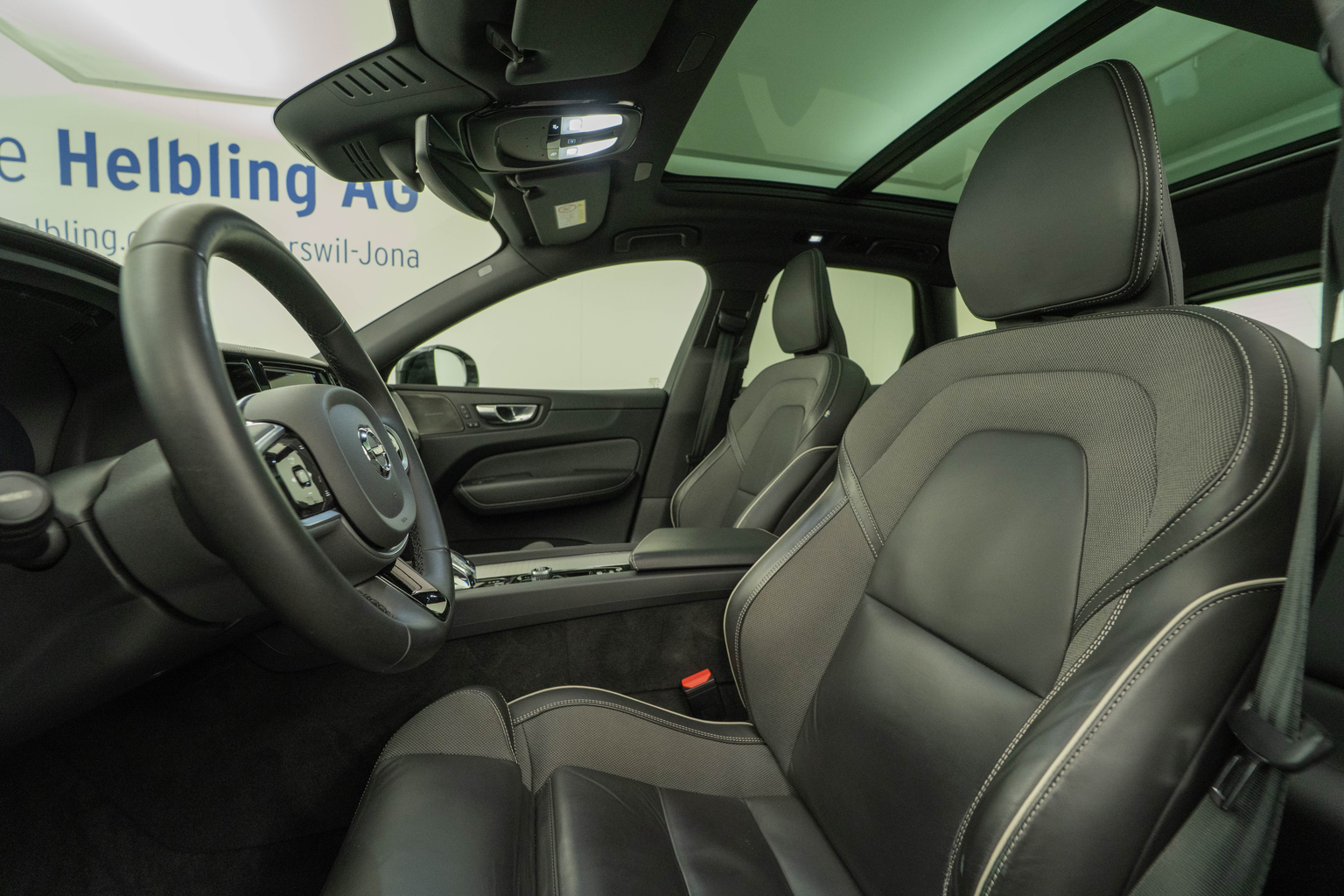 VOLVO XC60 2.0 T6 TE Ultimate Dark eAWD