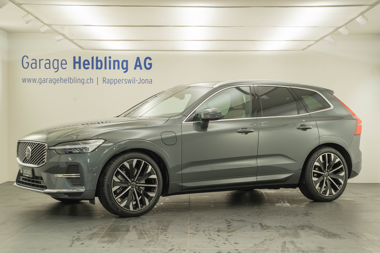 VOLVO XC60 2.0 T6 TE Ultra Bright eAWD