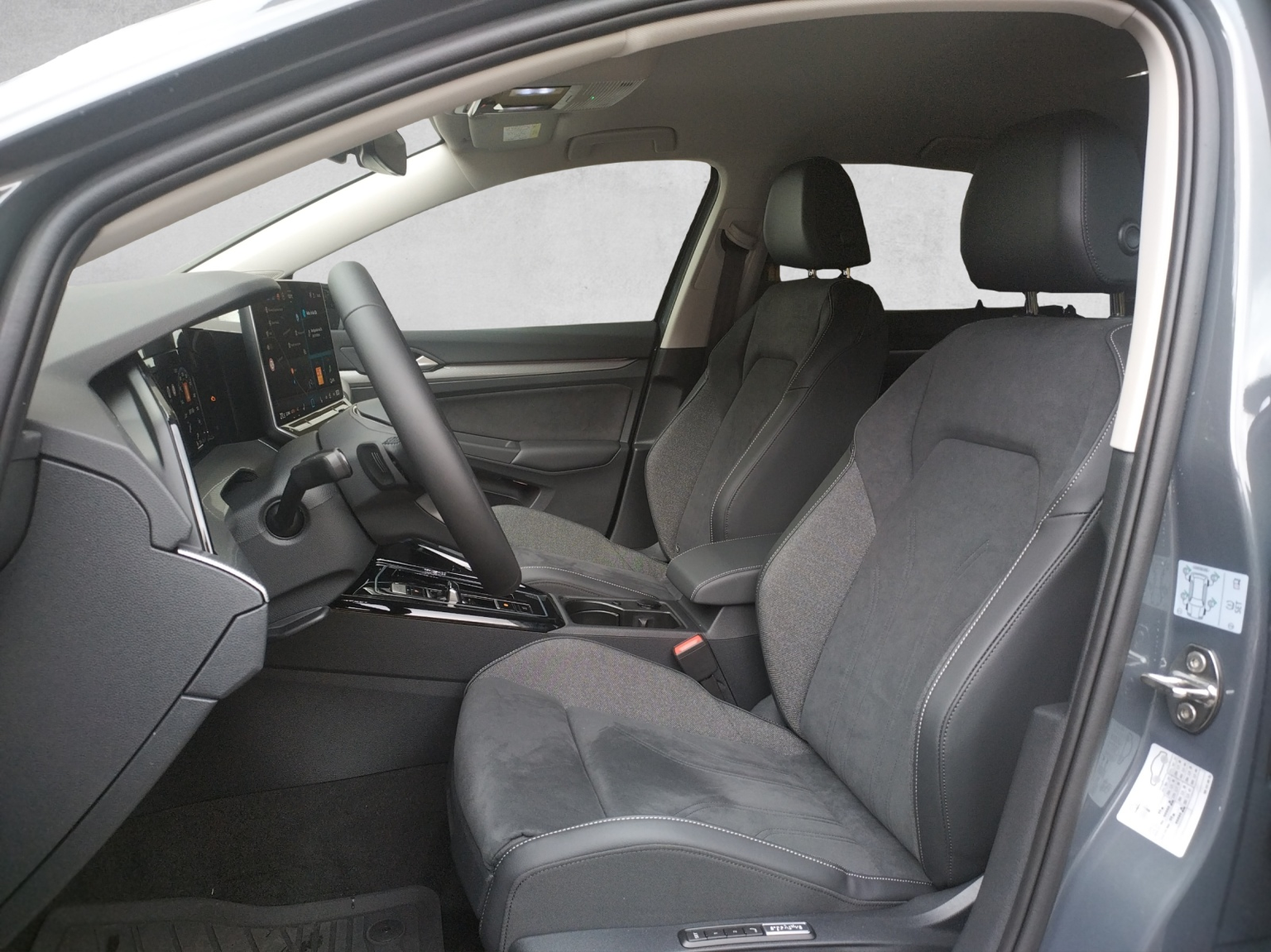 VW Golf 1.5 TSI PHEV Style