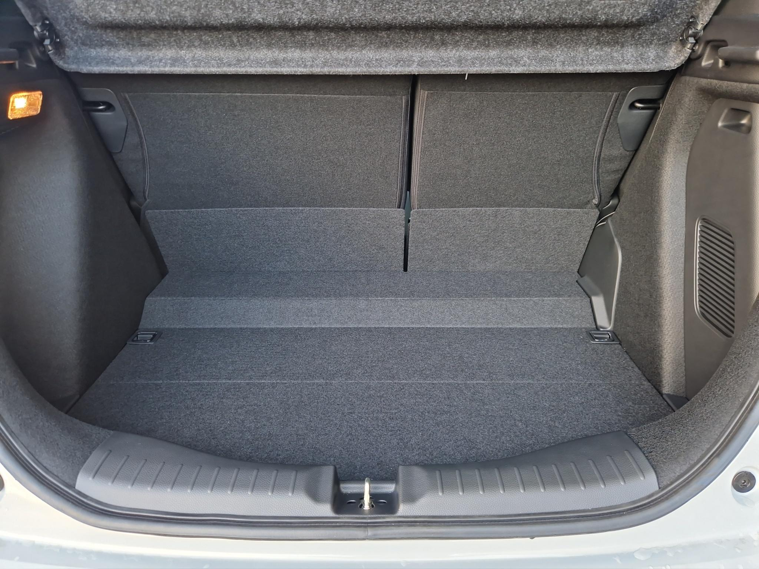 HONDA Jazz 1.5 i-MMD Elegance