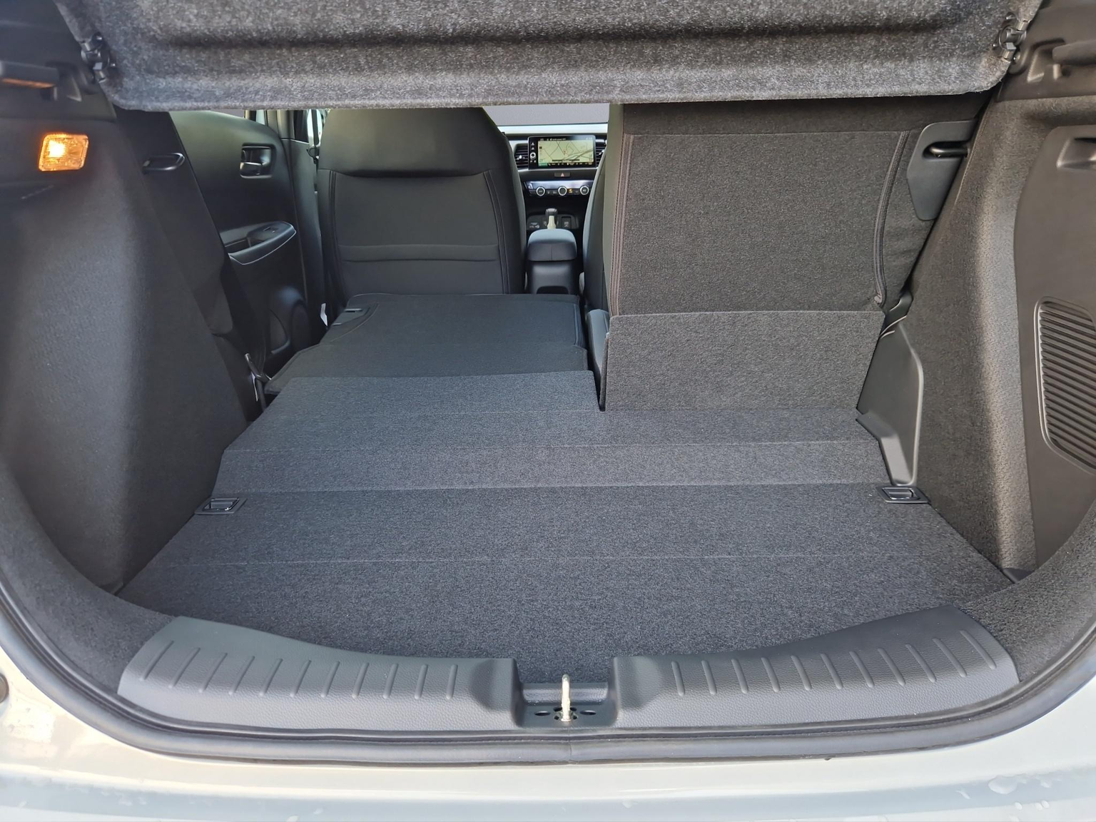 HONDA Jazz 1.5 i-MMD Elegance