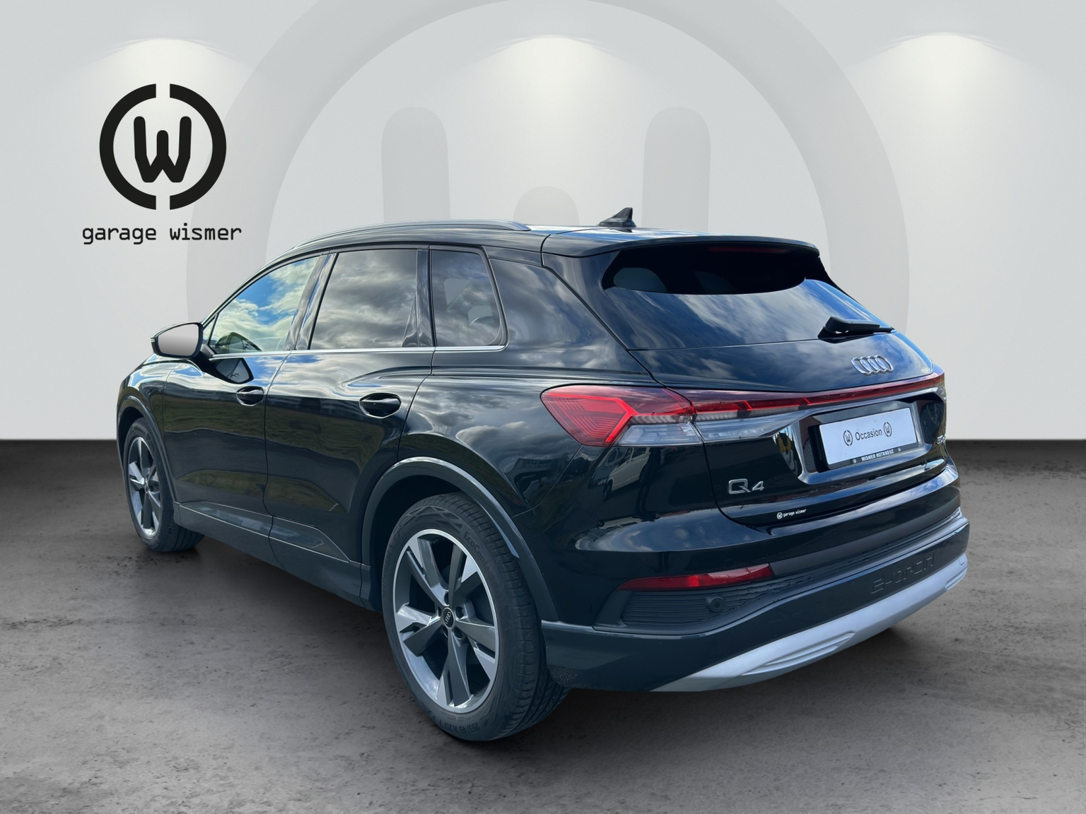 AUDI Q4 e-tron 50 quattro