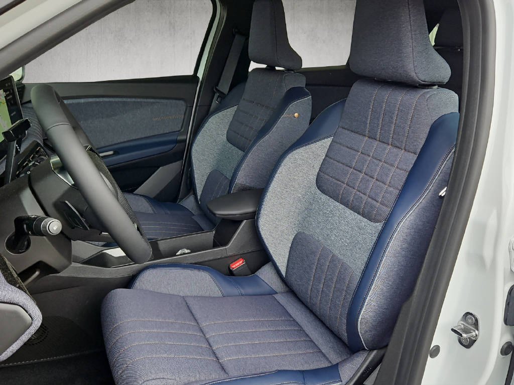 RENAULT 4 E-Tech Comfort Range techno