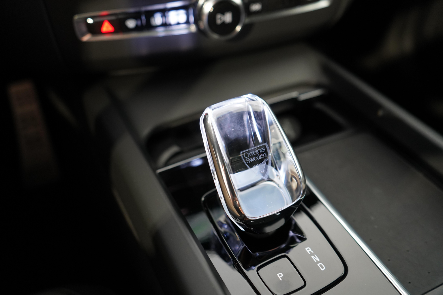 VOLVO XC60 2.0 T6 TE Ultimate Dark eAWD