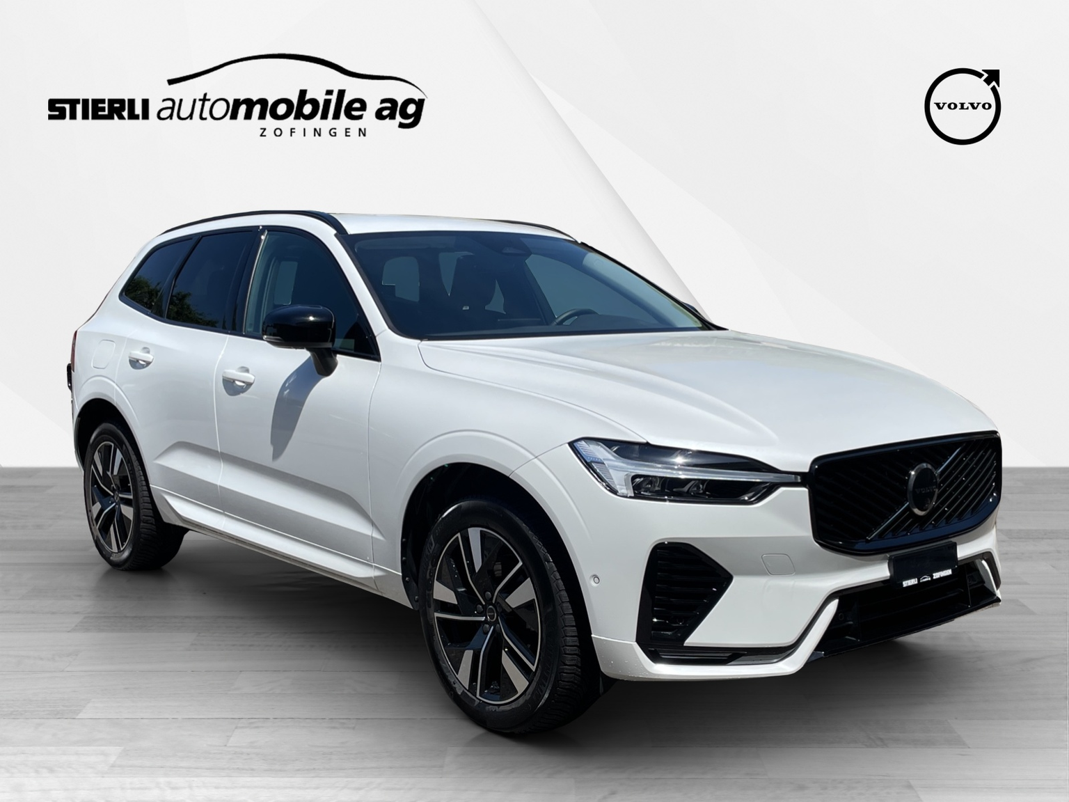 VOLVO XC60 2.0 B5 MH Plus Dark AWD