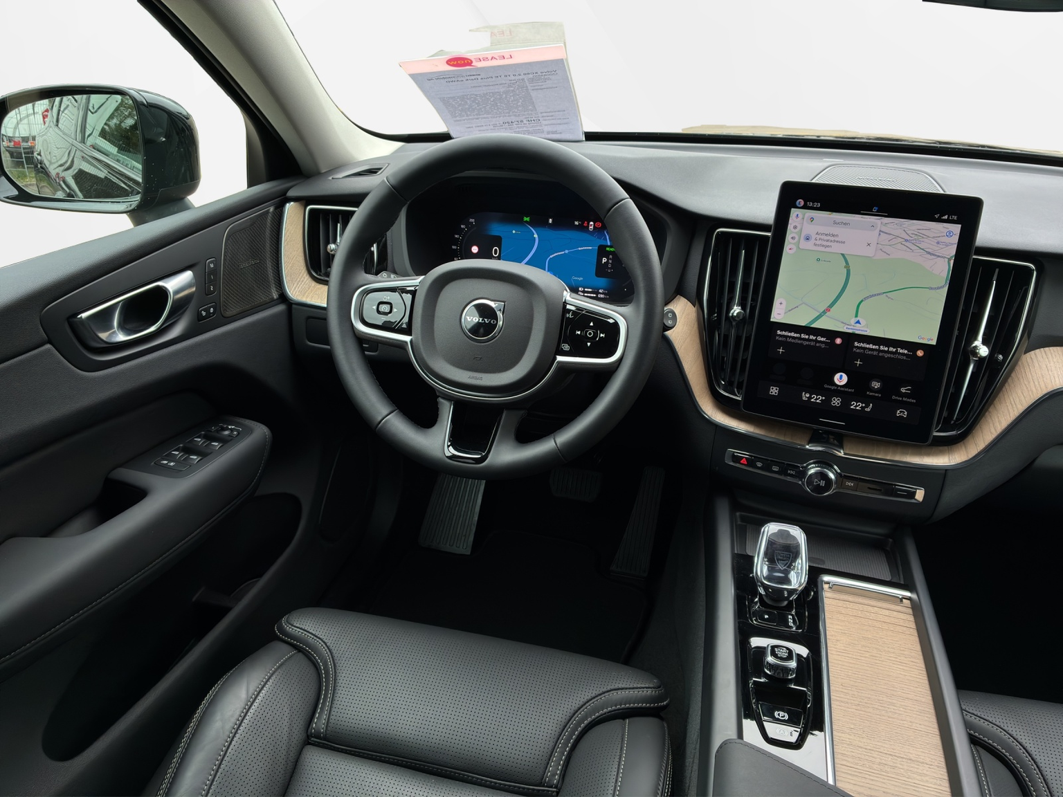 VOLVO XC60 2.0 T6 TE Plus Dark eAWD