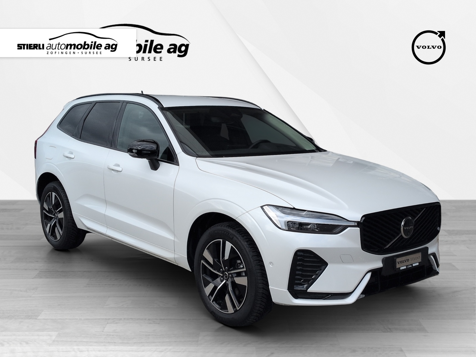 VOLVO XC60 2.0 B5 MH Plus Dark AWD