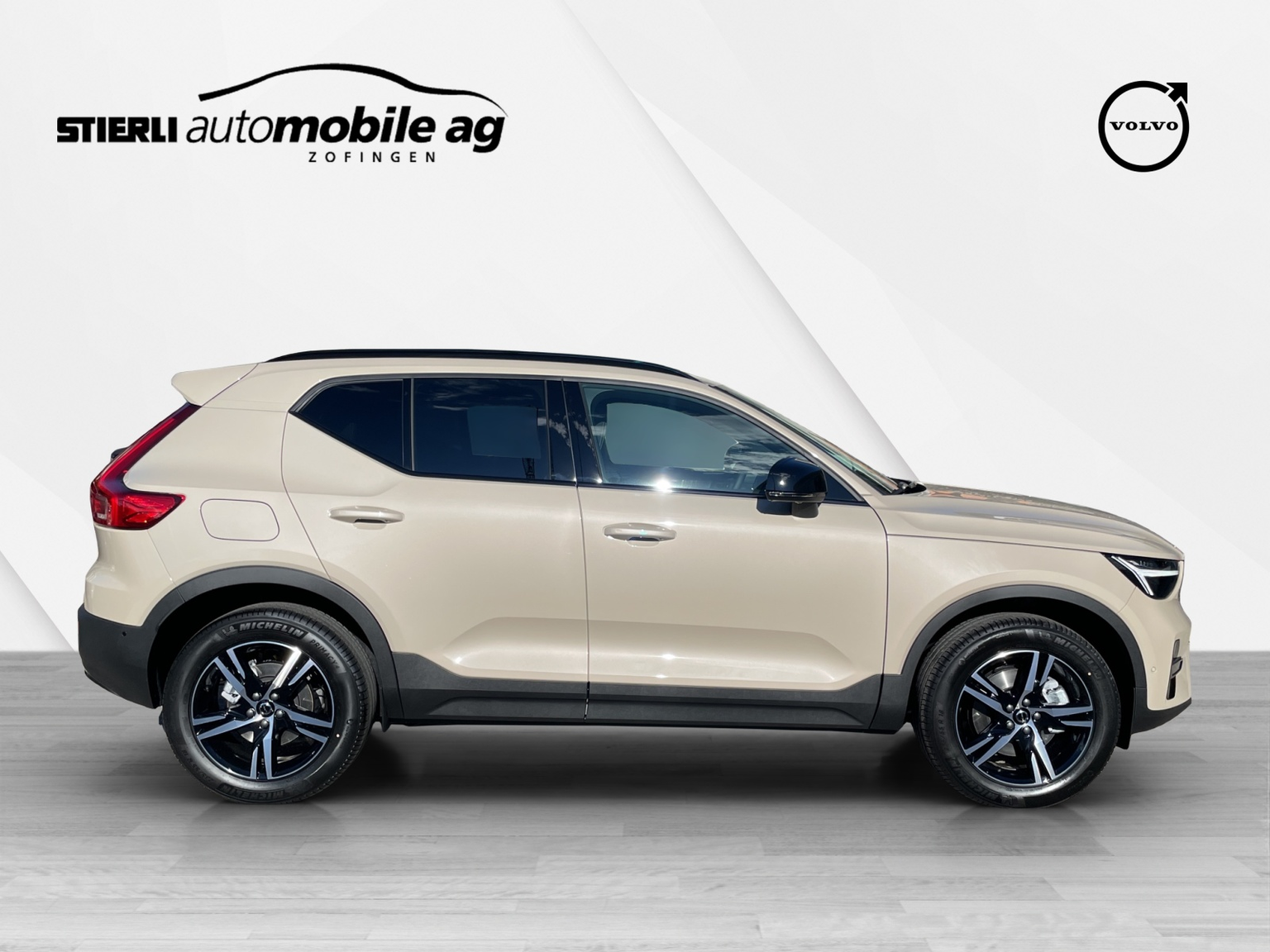 VOLVO XC40 2.0 B4 MH Plus Dark
