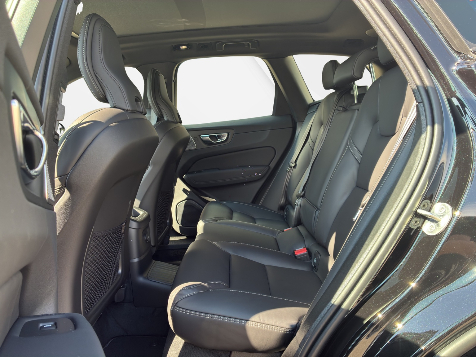 VOLVO XC60 2.0 T6 TE Black Edition eAWD