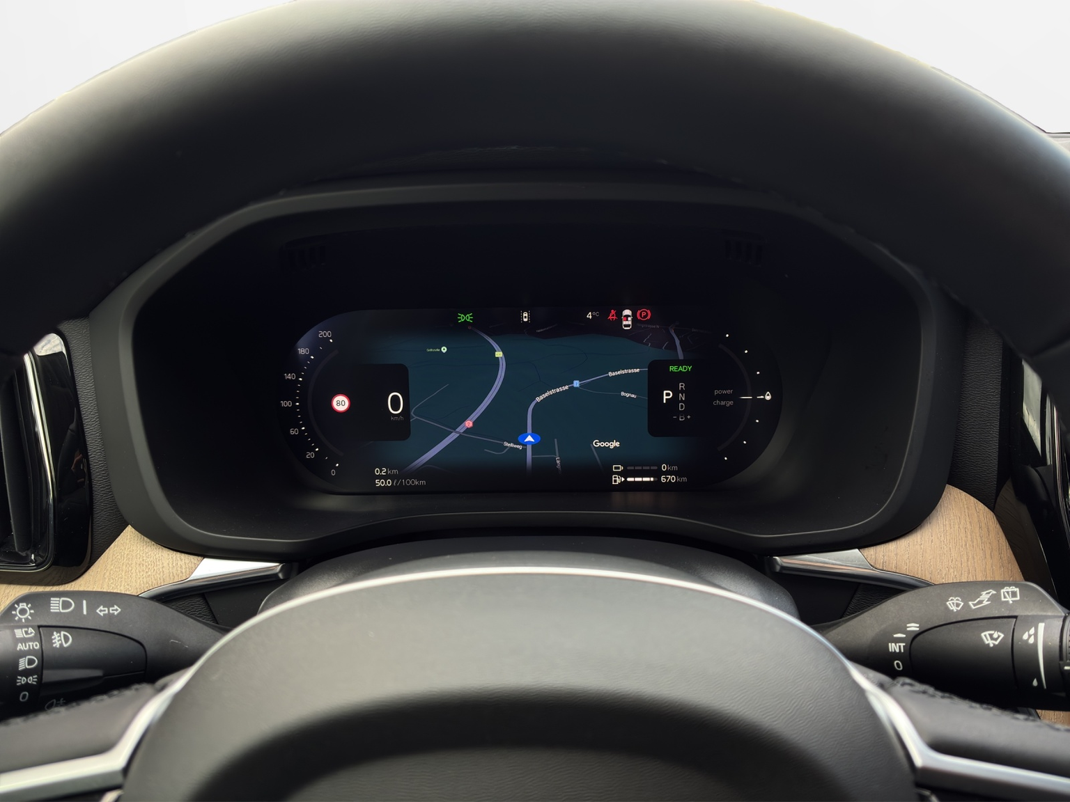 VOLVO XC60 2.0 T6 TE Plus Dark eAWD