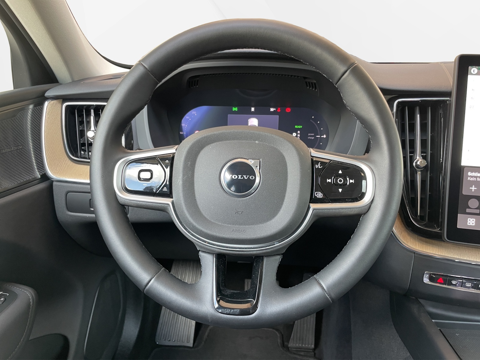 VOLVO XC60 2.0 T6 TE Plus Dark eAWD