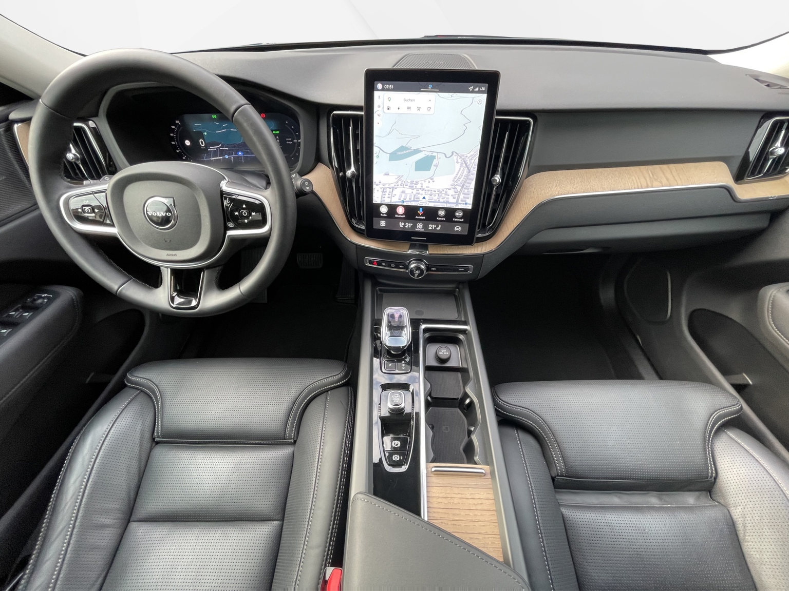 VOLVO XC60 2.0 T6 TE Plus Dark eAWD