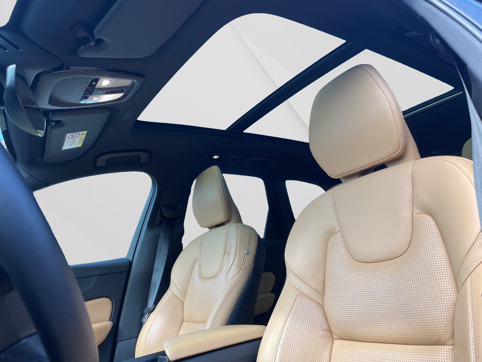 VOLVO XC60 2.0 T6 TE Ultimate Dark eAWD