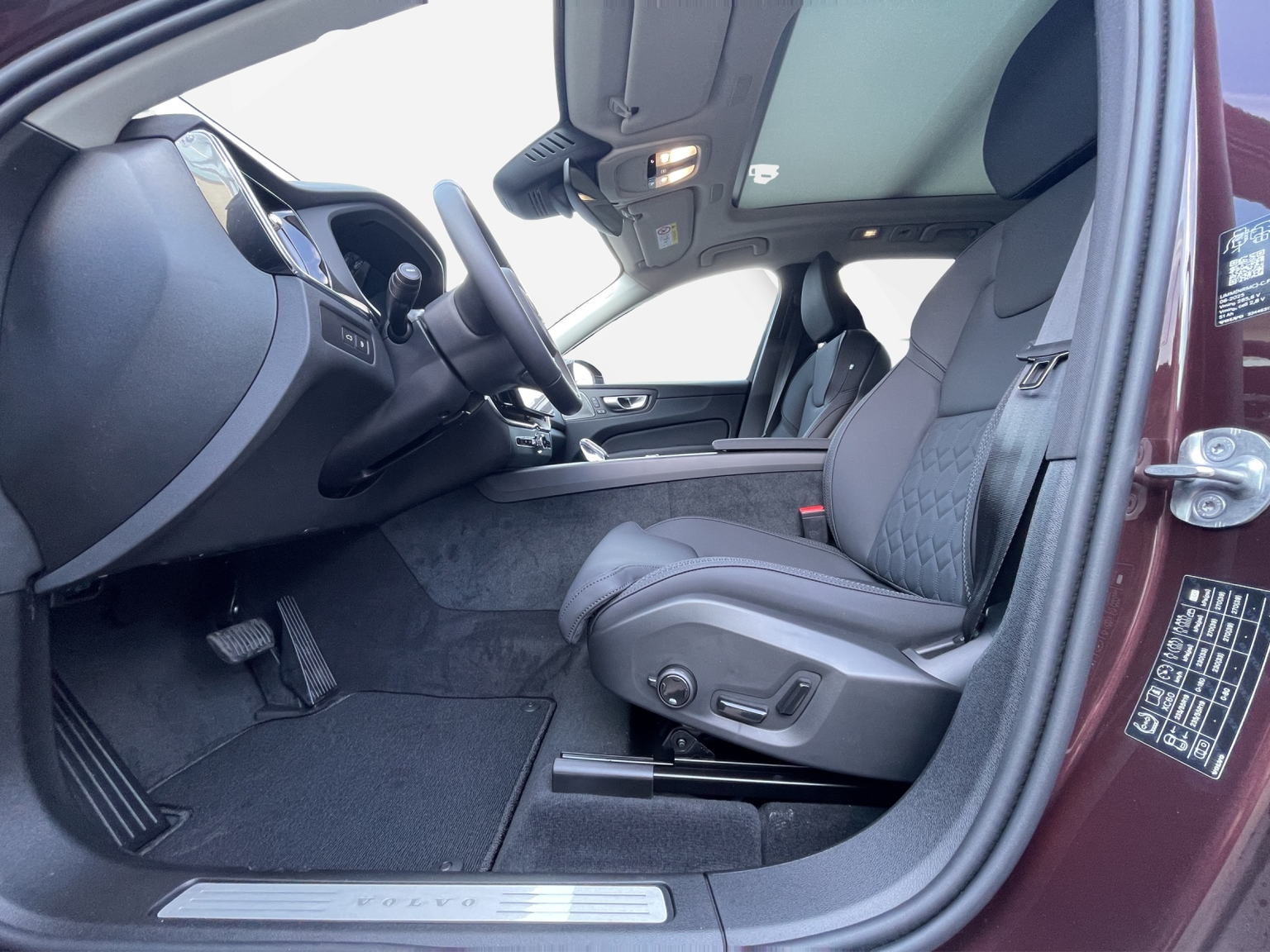 VOLVO XC60 2.0 T6 TE Plus Bright eAWD