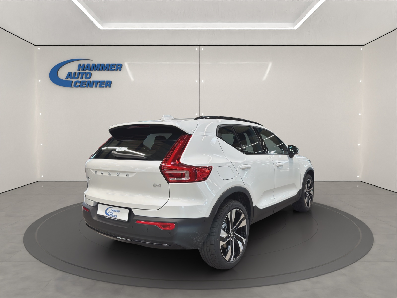 VOLVO XC40 2.0 B4 MH Ultra Dark