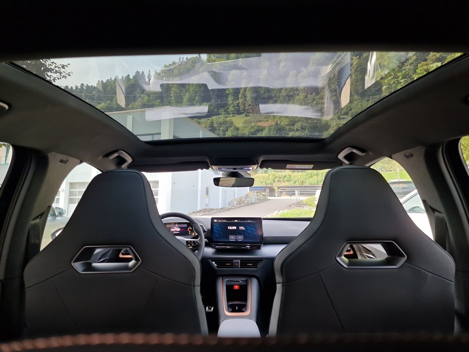 CUPRA Born El primero tres