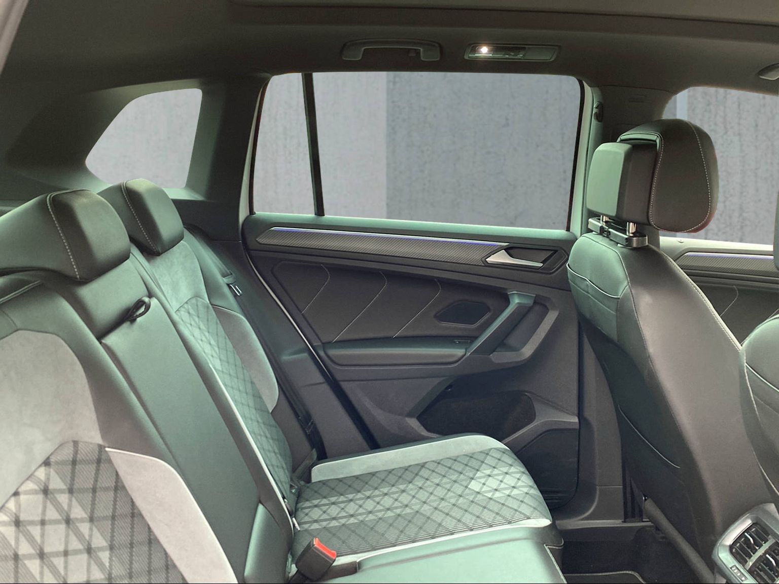 VW Tiguan 2.0TSI R-Line 4Motion DSG