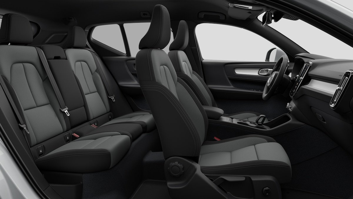 VOLVO XC40 2.0 B3 MH Core