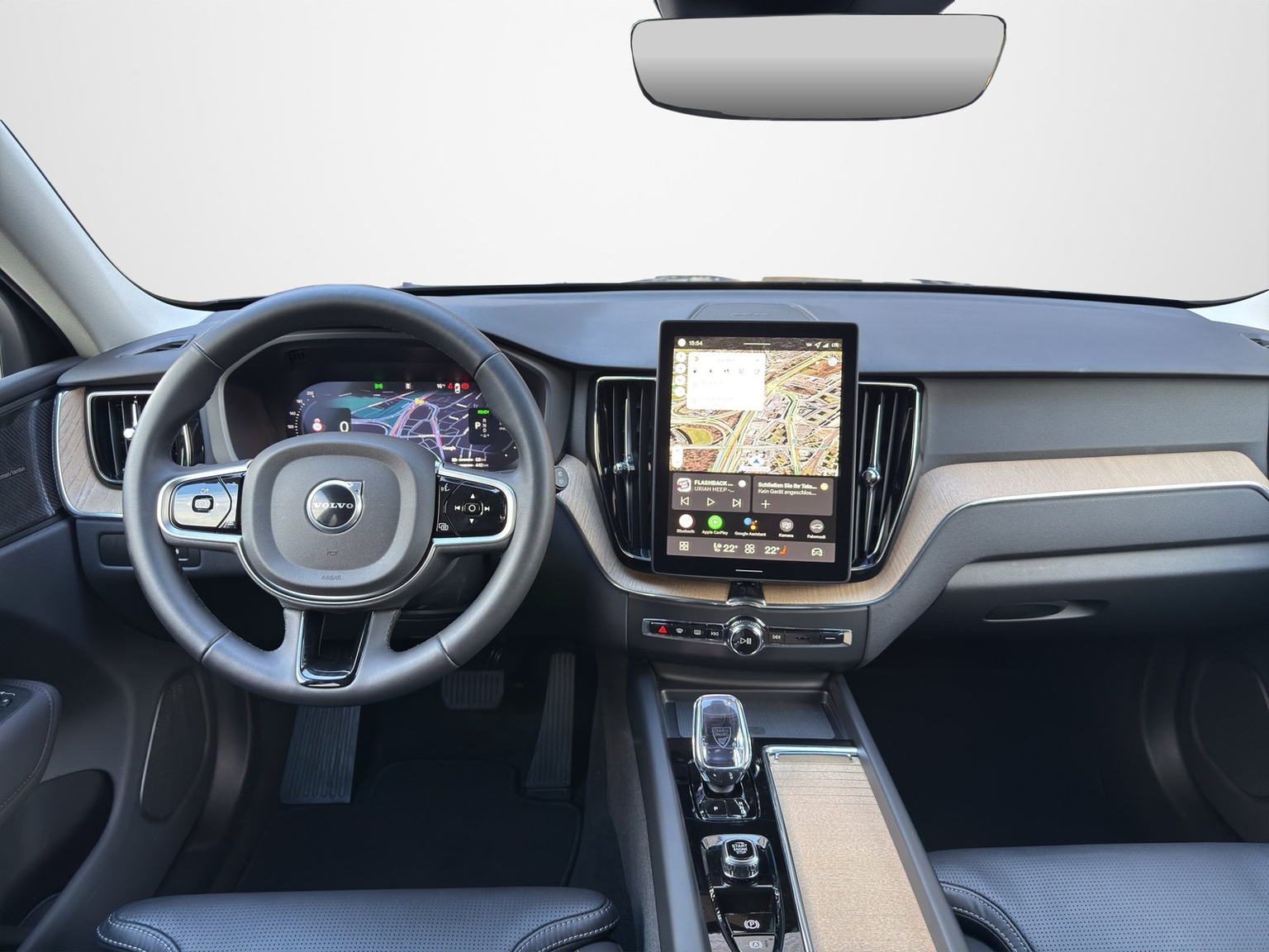 VOLVO XC60 2.0 T8 TE Plus Dark eAWD