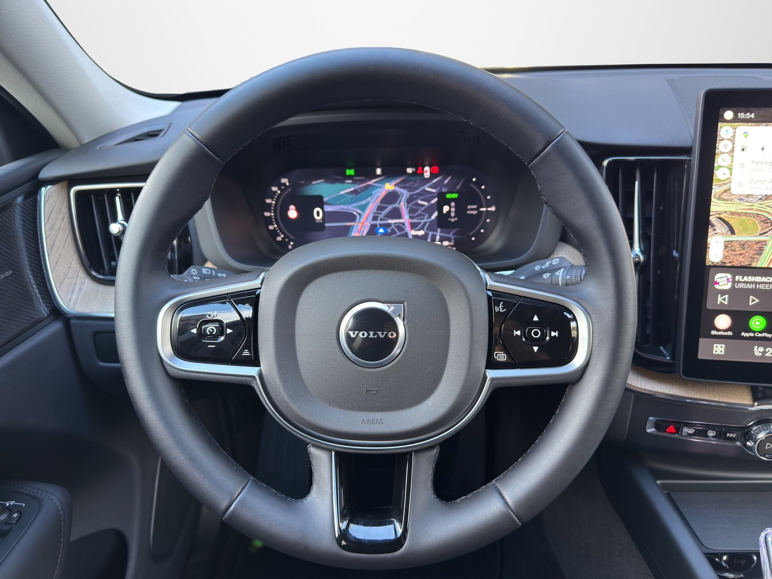 VOLVO XC60 2.0 T8 TE Plus Dark eAWD