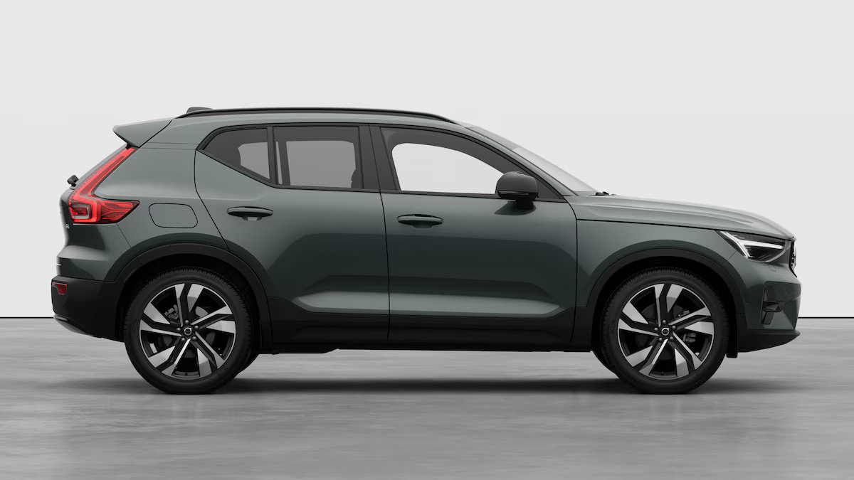 VOLVO XC40 2.0 B4 MH Ultra Dark