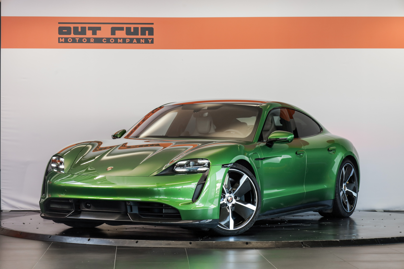 Porsche Taycan im Auto Abo von CARIFY - Bild 1
