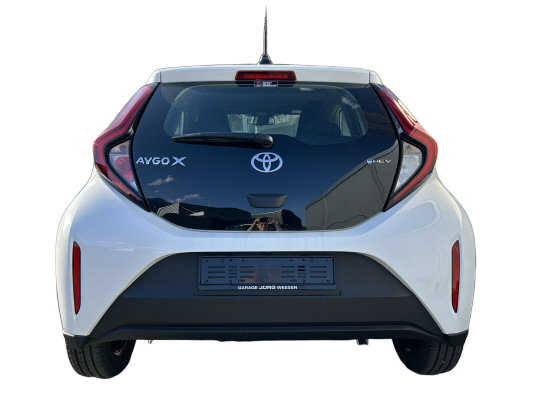 TOYOTA Aygo X 1.5 com. com.