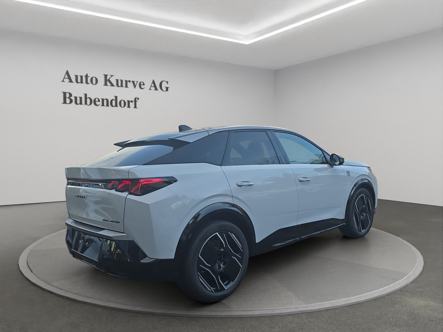 PEUGEOT 3008 e-Launch Edition AWD
