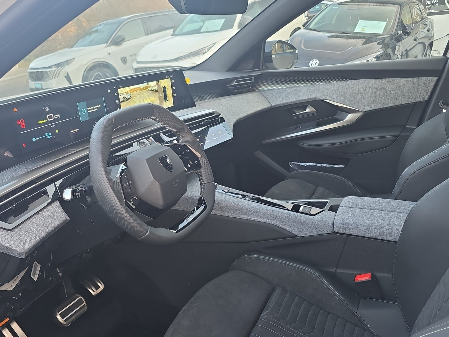 PEUGEOT 3008 e-Launch Edition AWD