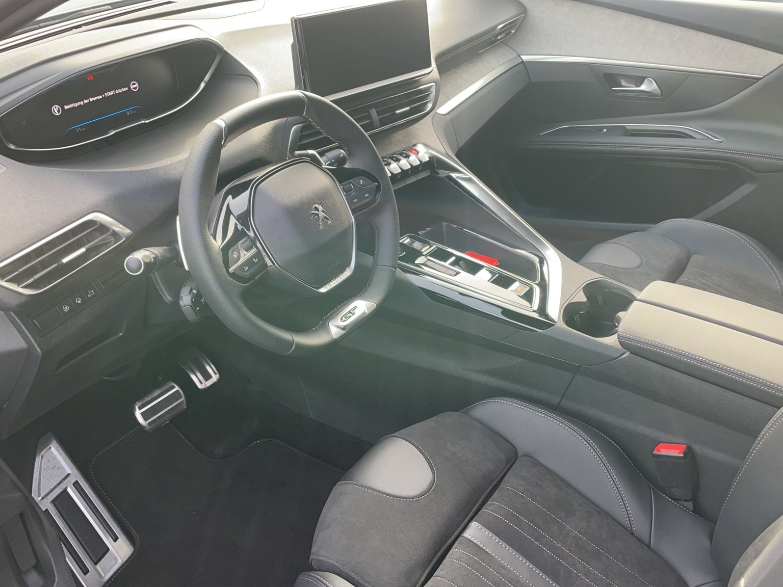 PEUGEOT 3008 1.2 Hybrid GT