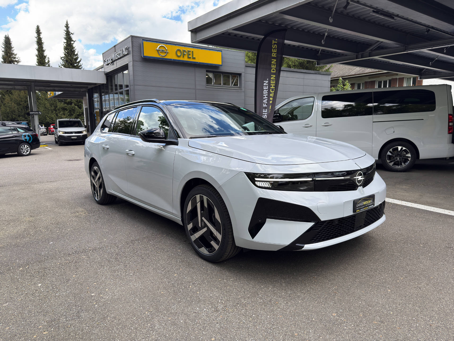 OPEL Astra Electric Sports Tourer Ultimate