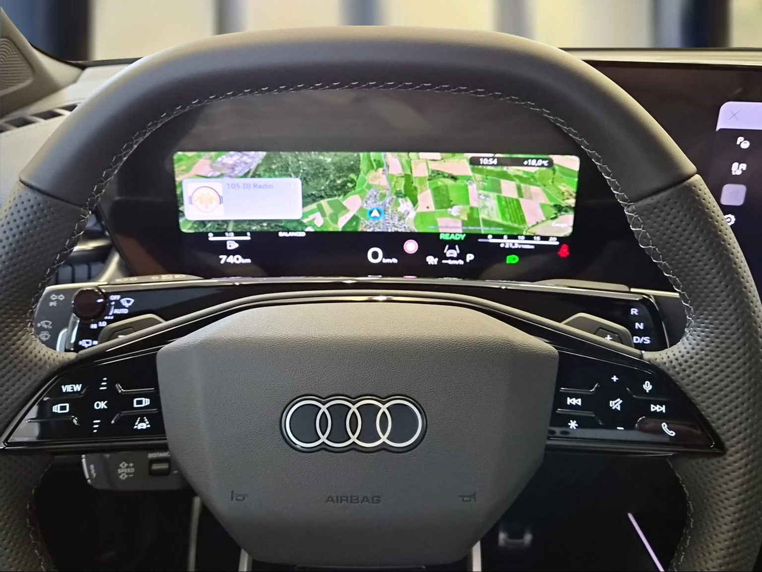 AUDI Q3 SUV e-hybrid 200 kW S tronig Mythosschwarz Metallic