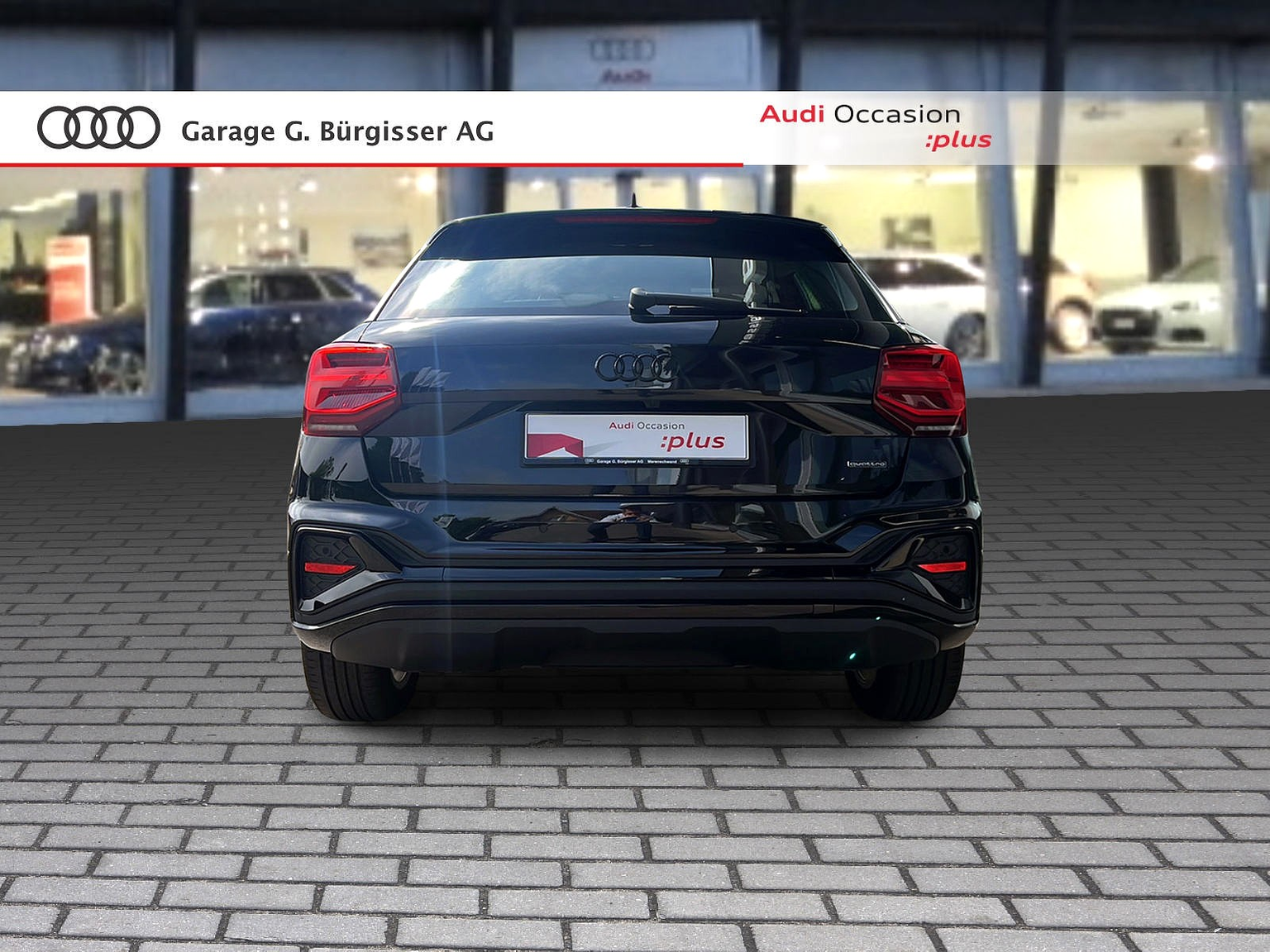AUDI Q2 40 TFSI S line quattro S-tronic Mythosschwarz Metallic
