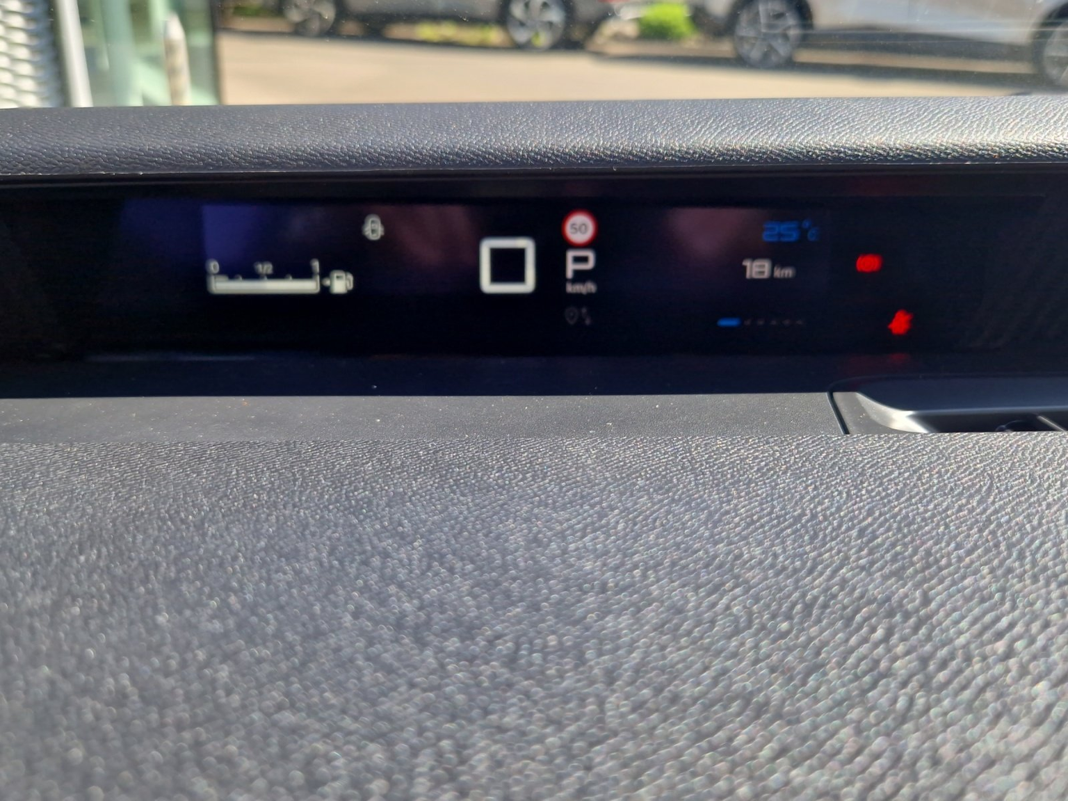 CITROEN C3 1.2 Hybrid Plus Automat 110 PS