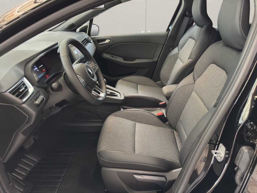 MITSUBISHI Colt 1.6 HEV Intense