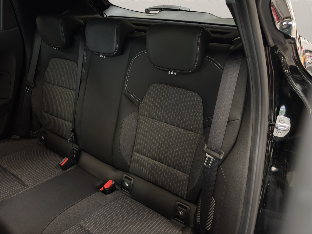 MITSUBISHI Colt 1.6 HEV Intense
