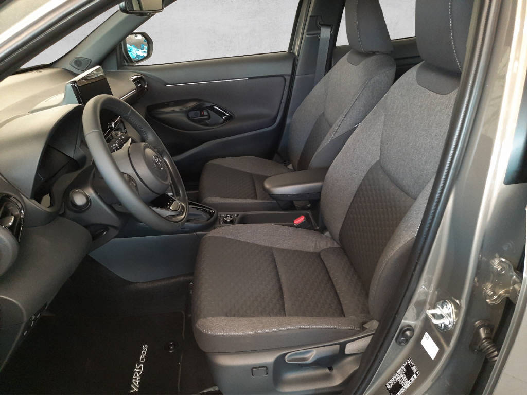 TOYOTA Yaris Cross 1.5 VVT-i HSD Trend AWD-i