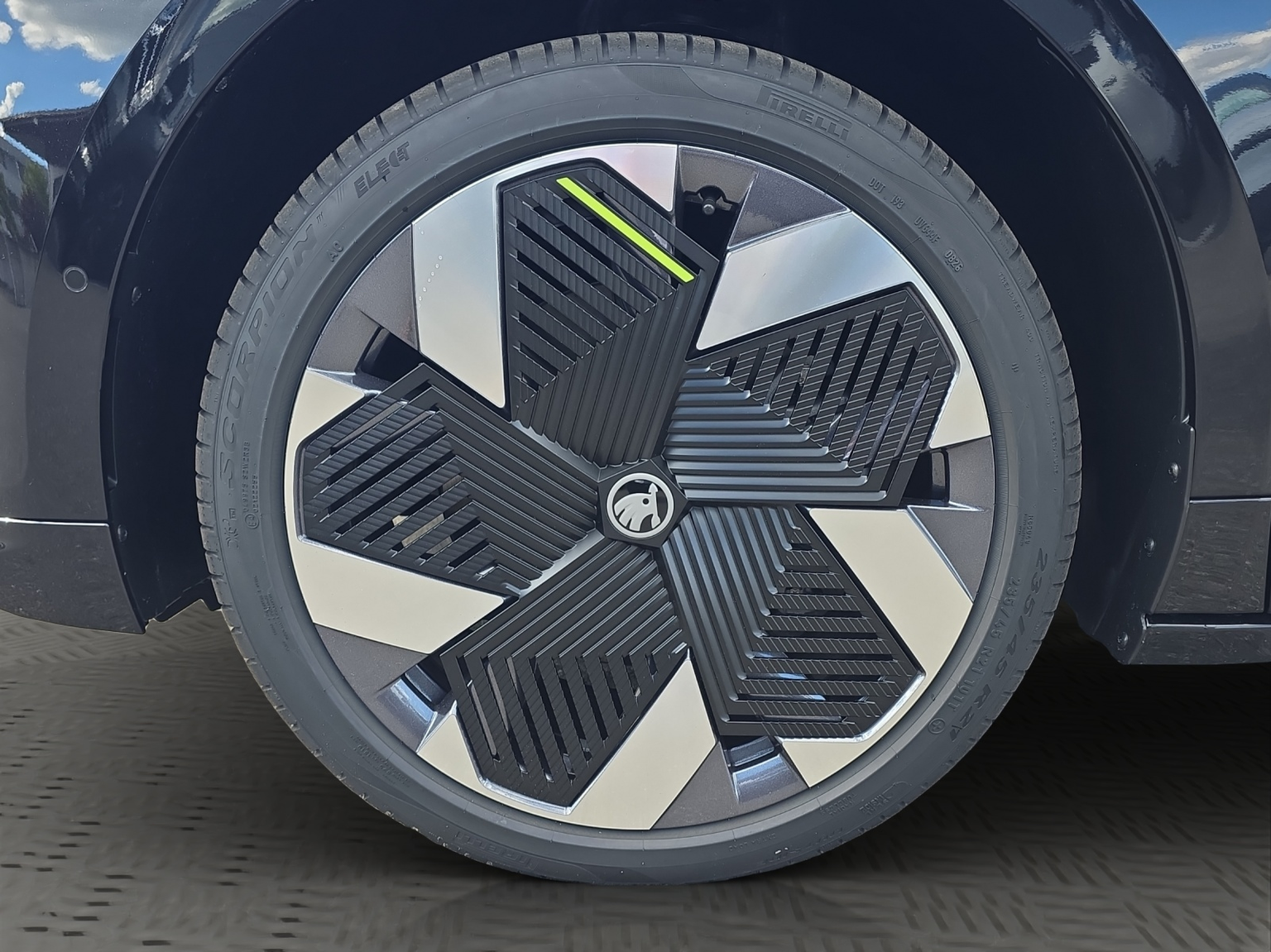 SKODA Enyaq 4x4 RS