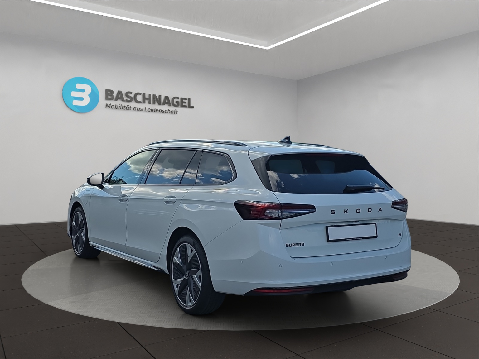 SKODA Superb Combi 1.5 TSI PHEV Sportline DSG
