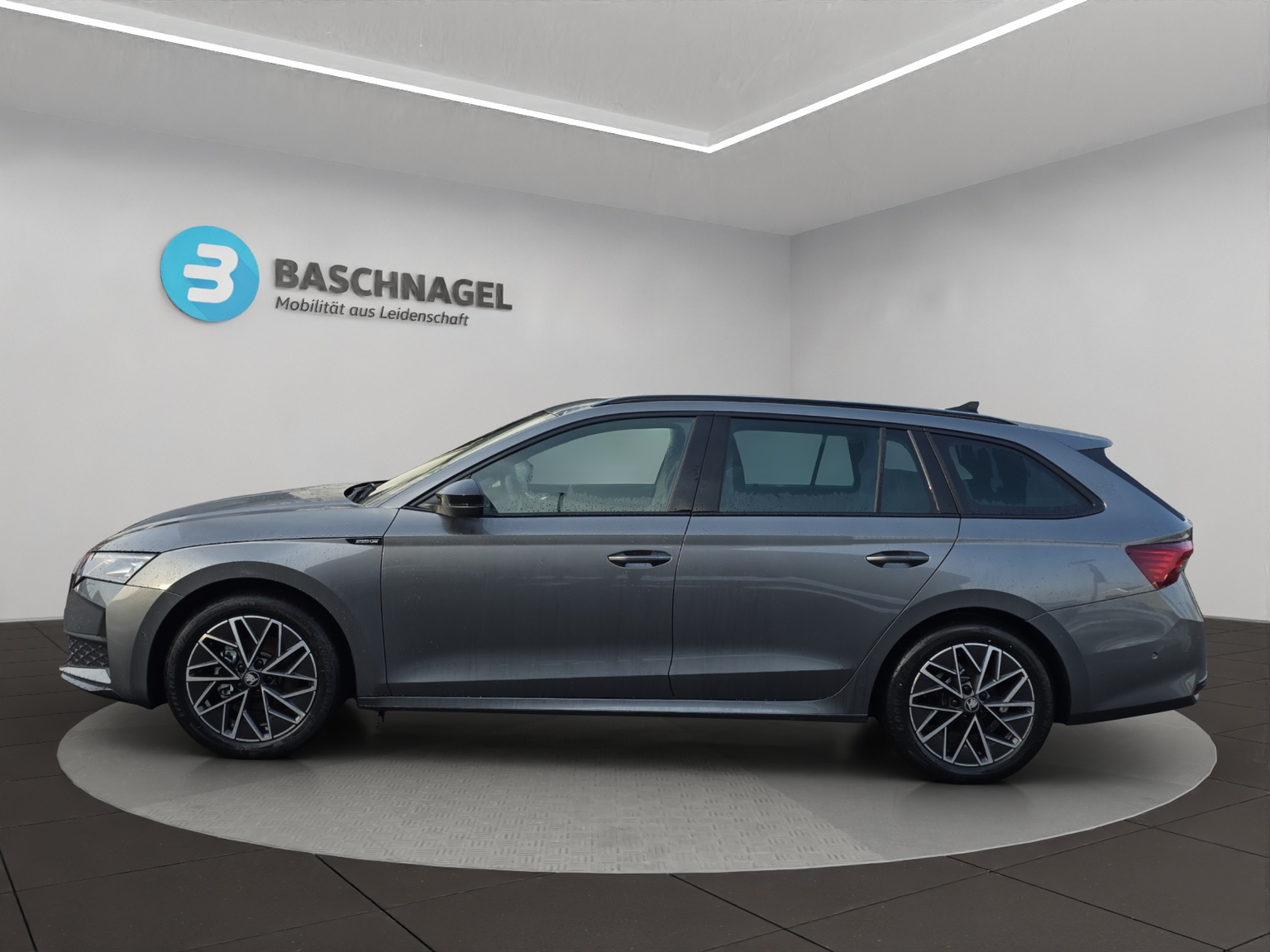 SKODA Octavia Combi 1.5 TSI mHEV DSG Sport Line