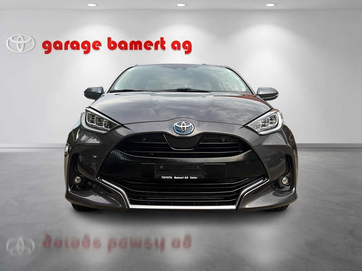 TOYOTA Yaris 1.5 VVT-i HSD Premium