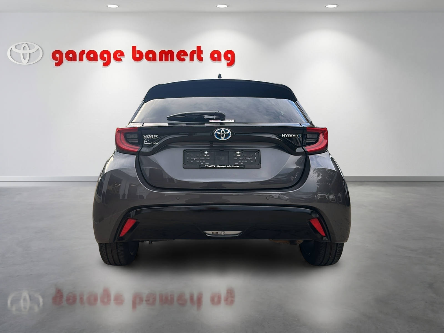 TOYOTA Yaris 1.5 VVT-i HSD Premium